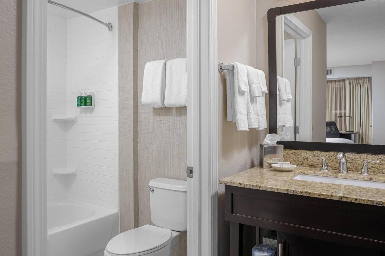 Residence Inn Boston Фоксборо Экстерьер фото