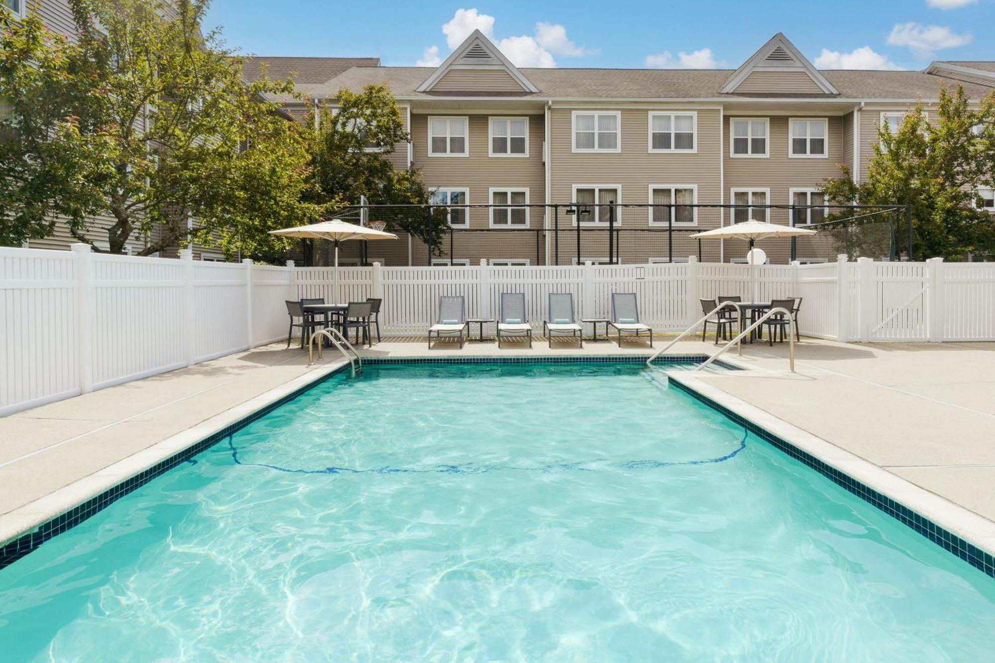Residence Inn Boston Фоксборо Экстерьер фото