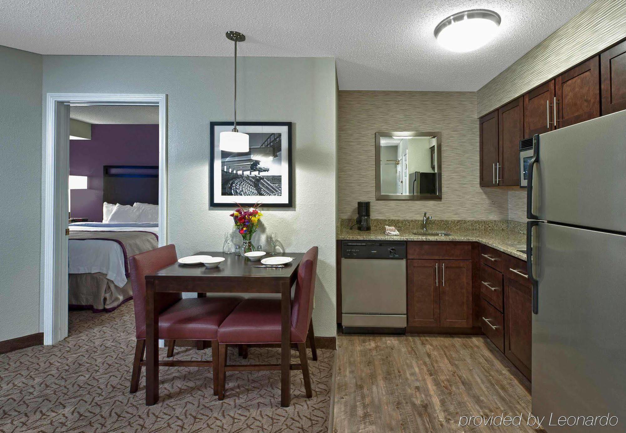Residence Inn Boston Фоксборо Номер фото
